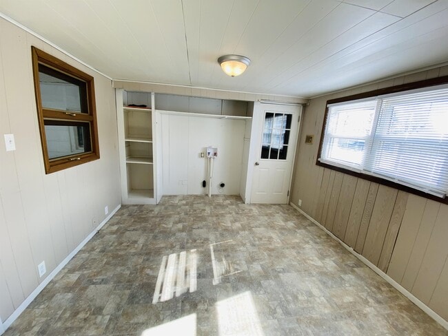 Building Photo - 1023 Gray Ave