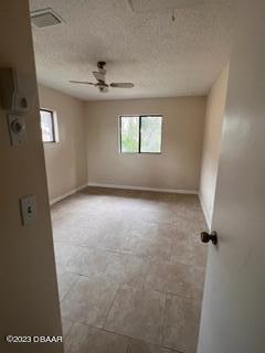 Building Photo - 5468 W Bayshore Dr