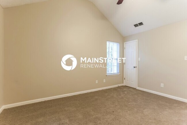 Building Photo - 3 Bedroom Pet-Friendly Home in SHARPSBURG,...
