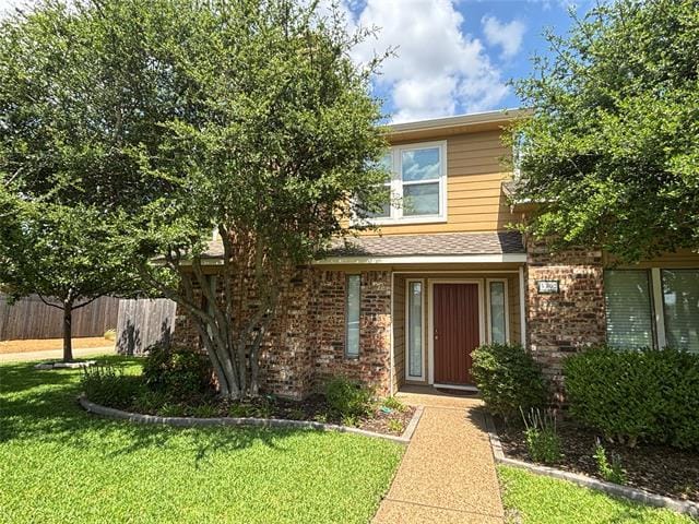 Building Photo - 3302 Wells Dr