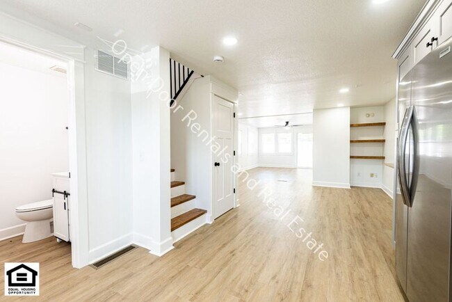 Building Photo - 15012 Tally Ho Dr