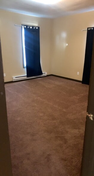 Building Photo - 1205 3rd Ave