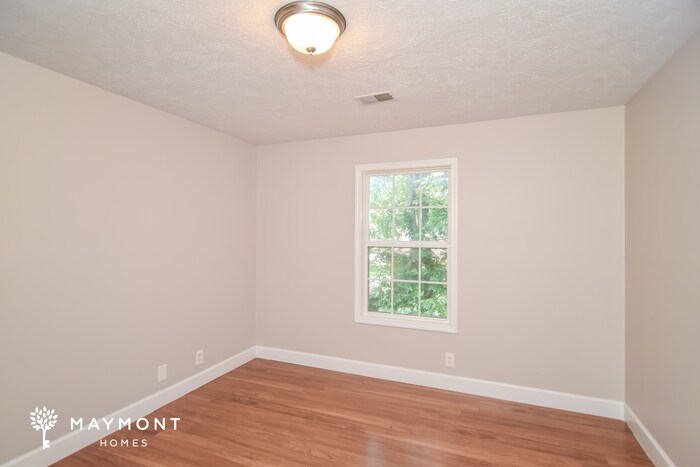 Building Photo - 2057 Aberdeen Cir