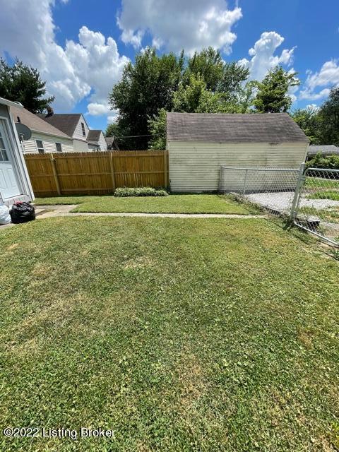 Building Photo - 2138 Crittenden Dr