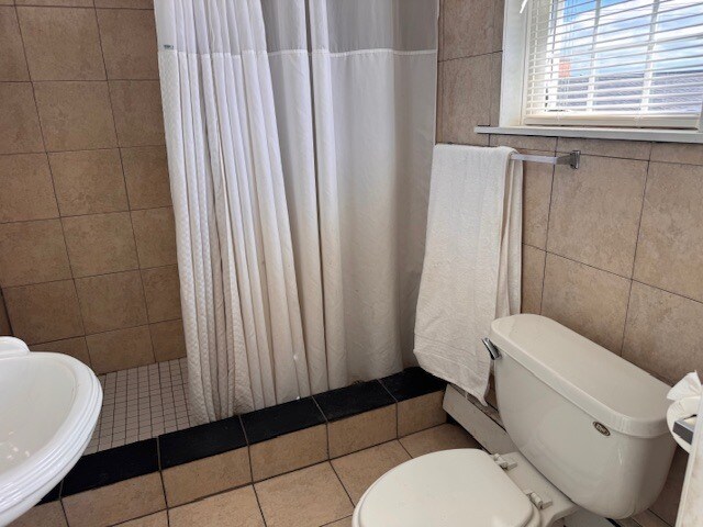 Building Photo - 14 Dane St