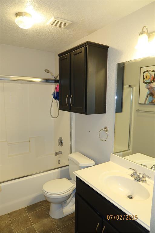 Building Photo - 305 Duprie Dr