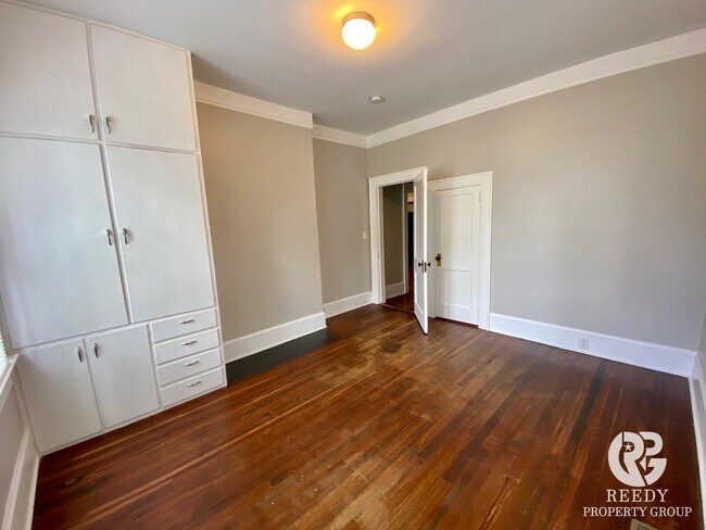 Building Photo - Hampton Heights