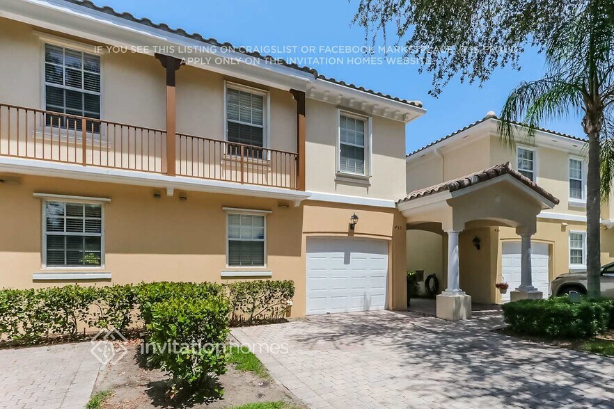 Building Photo - 456 Capistrano Dr