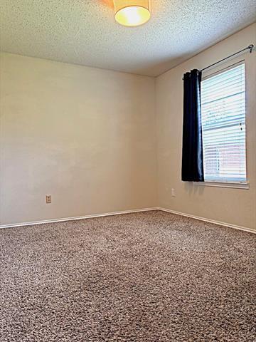 Building Photo - 9805 Nixon Dr