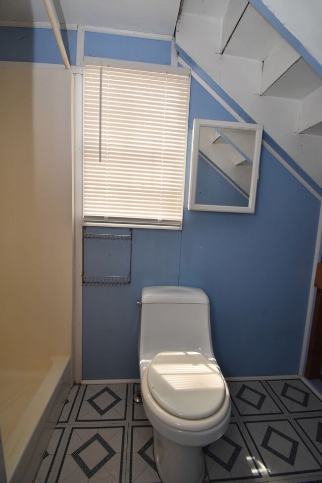 Building Photo - Nice, conveniently located 1 bed home.