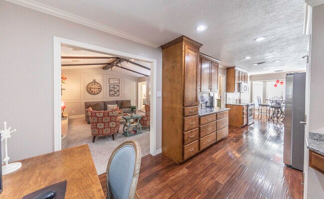 Building Photo - 3620 93rd St