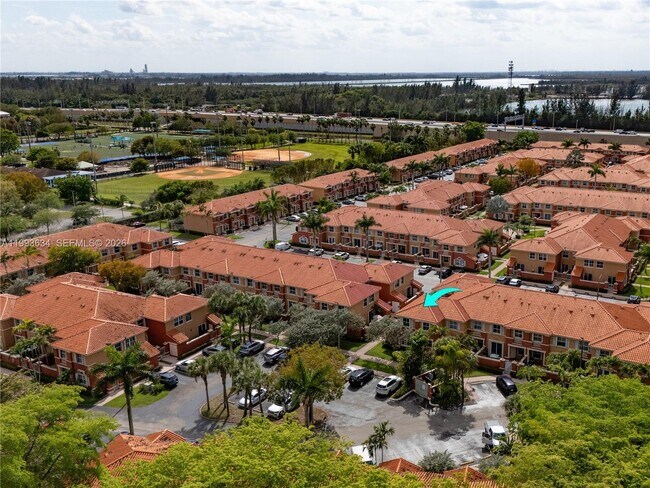 Building Photo - 6201 NW 114th Pl