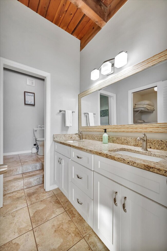 Building Photo - 19530 Gulf Blvd