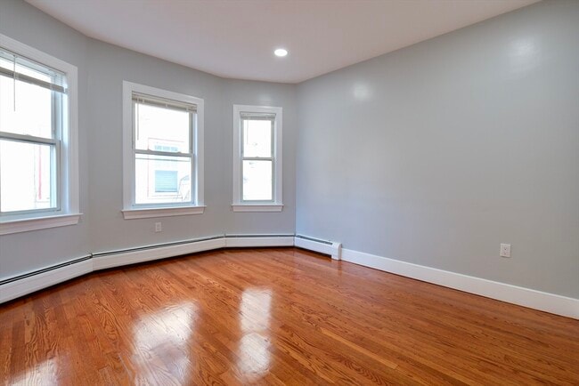 Building Photo - 23 Granfield Ave