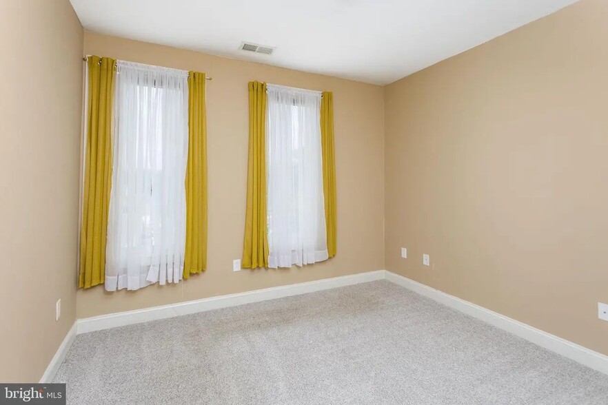 Bedroom - 968 Robbinsville Edinburg Rd