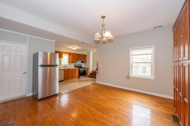 Building Photo - 99 Chesapeake Ave