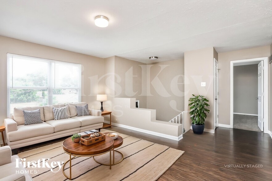 Building Photo - 9963 Meadow Ave