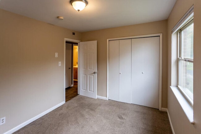 Building Photo - 2627 Wimpole Ave