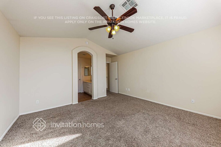 Building Photo - 6887 W Via Del Sol Dr