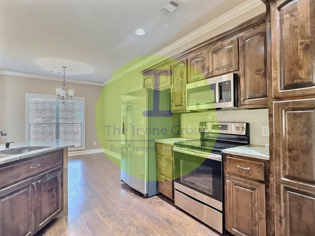 Building Photo - 4/2 home in Deatsville! Move in ready!