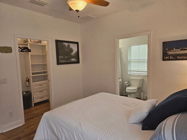 Building Photo - Tranquil Porch Retreat