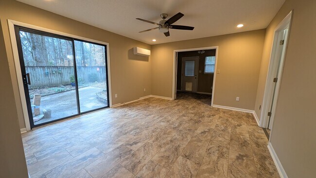 Building Photo - Spacious 4BR Home in Gardendale – Flexible Layout & Massive Backyard!