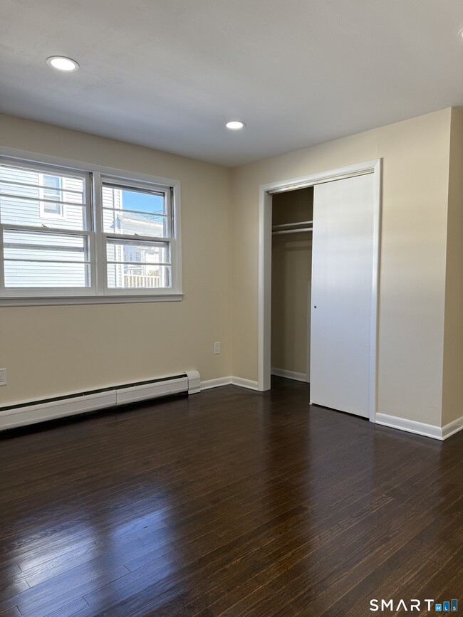 Building Photo - 123 Summerfield Ave