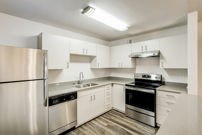 Building Photo - Cedar Terrace