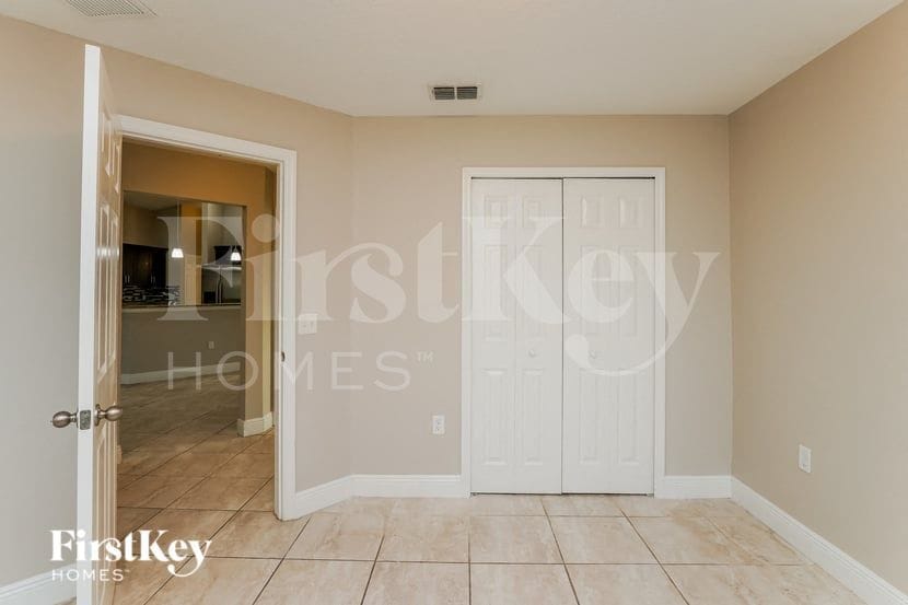 Building Photo - 368 Camellia Ct