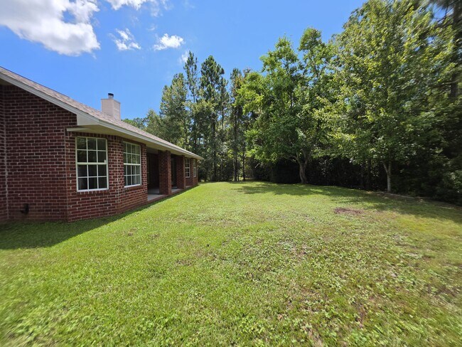 Building Photo - 1665 Village Pkwy