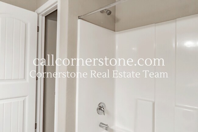 Building Photo - 7662 Jack Pne Grv