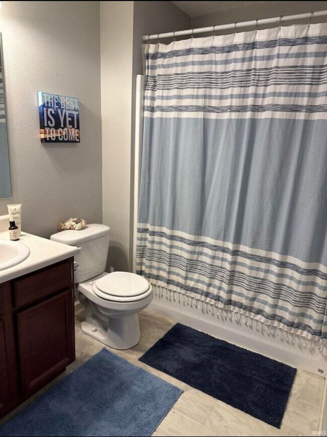 Building Photo - Split Floor Plan 3B2B Ranch in Lindberg Village