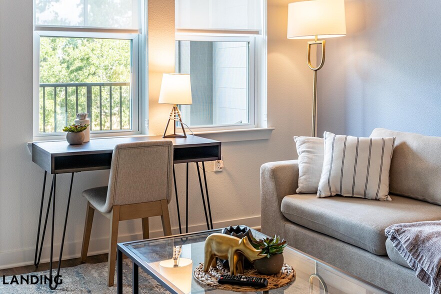 Building Photo - 1225 Utica Dr