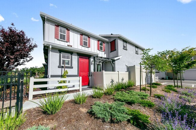 Building Photo - Citrus Heights AMAZING FLOOR-PLAN (Solar) ...