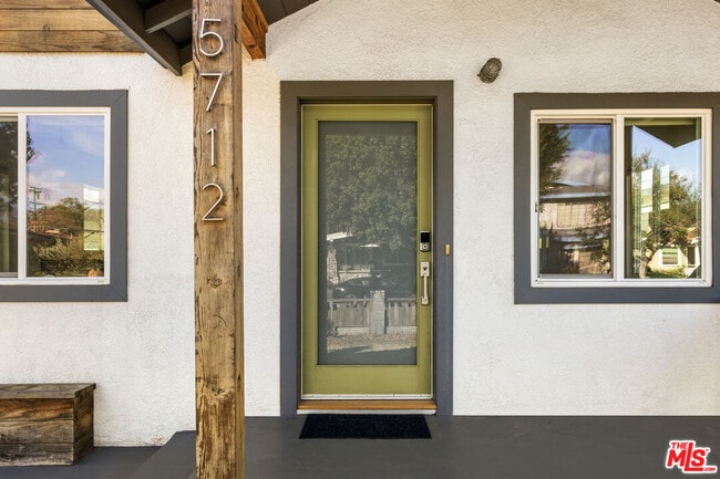 Building Photo - 5712 Buchanan St