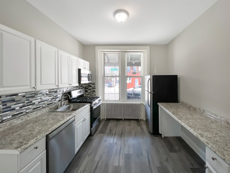 Building Photo - 1101 N 41st St