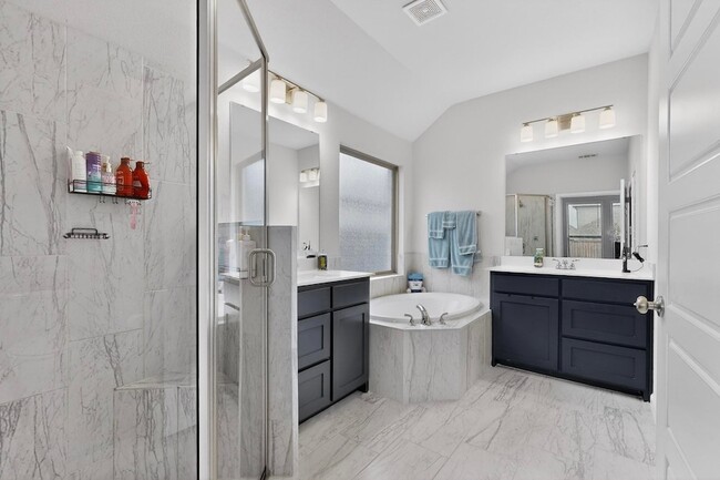 Building Photo - 2319 Kirkstall Wy