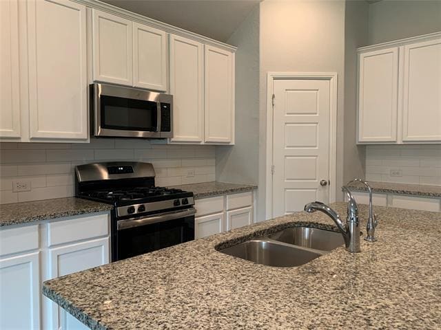 Building Photo - 6011 Priory Dr