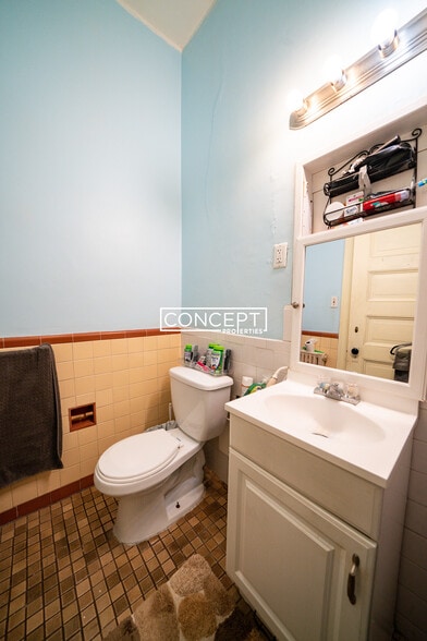 Building Photo - 52 Fenway