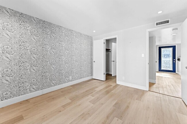 Building Photo - 4500 N Flagler Dr