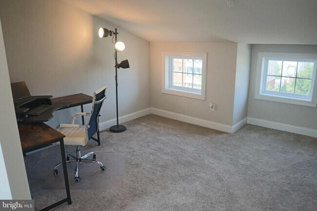 Building Photo - 4512 Grazing Way