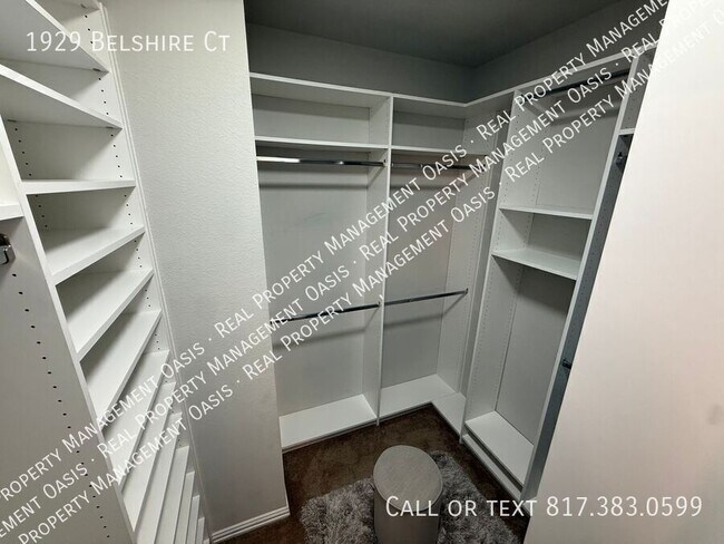 Building Photo - 1929 Belshire Ct