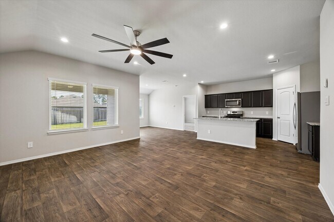 Building Photo - 40463 Gdn Hts Ln