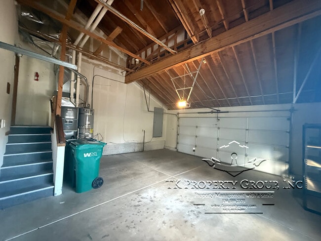 Building Photo - 17574 Patricia Way