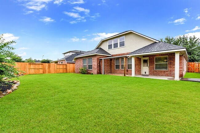 Building Photo - 28259 Daystrom Ln