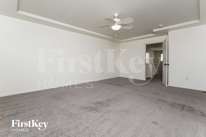 Building Photo - 10593 Racine St