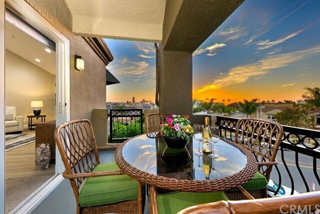 Building Photo - 420 Lake St