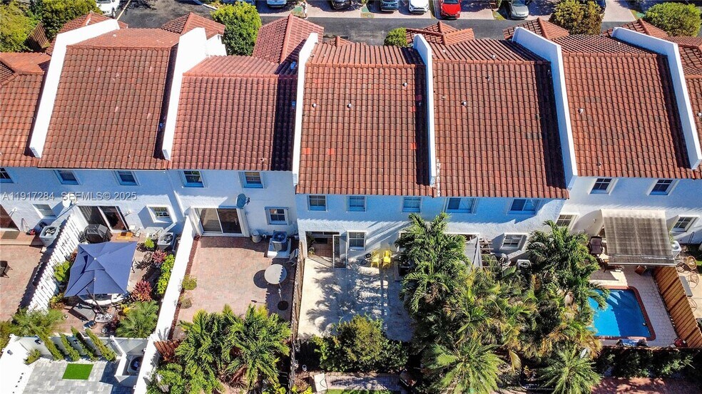 Building Photo - 4362 NW 114th Path