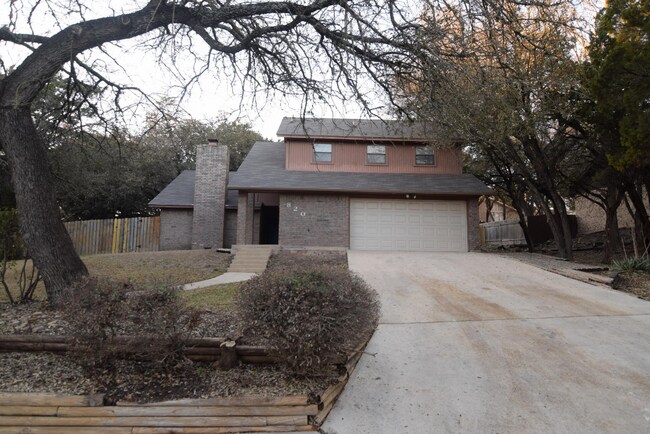Primary Photo - 820 Cedar Ridge Dr