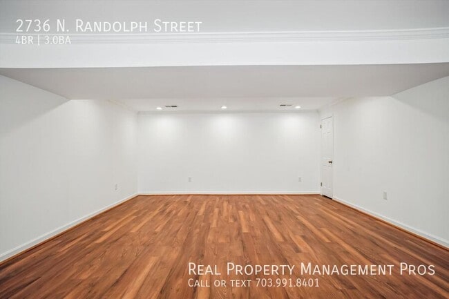 Building Photo - 2736 N Randolph St
